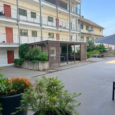 Spacious - Prime Location - Elevator Apartman Voss