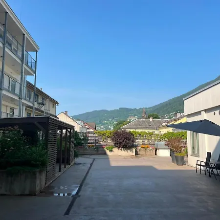 Spacious - Prime Location - Elevator Apartman Voss