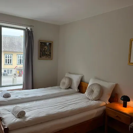 Apartman Spacious - Prime Location - Elevator Voss