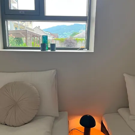 Spacious - Prime Location - Elevator Apartment *