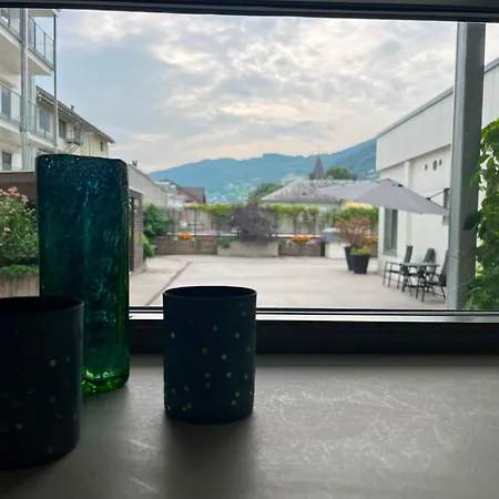 Apartman Spacious - Prime Location - Elevator Voss