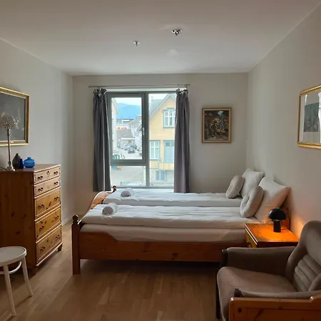 Apartman Spacious - Prime Location - Elevator